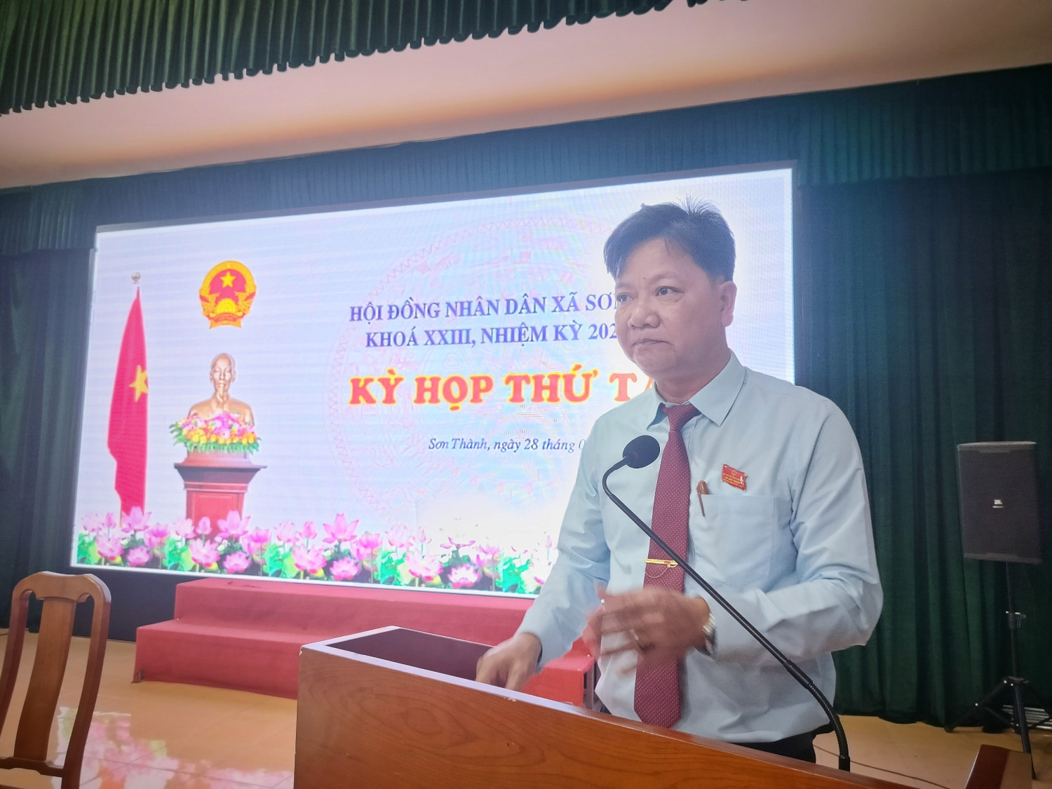 Kỳ họp thứ 8 4